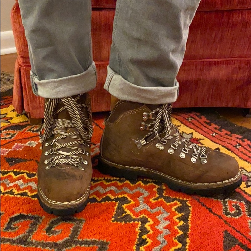 Italian made leather mountaineering boots